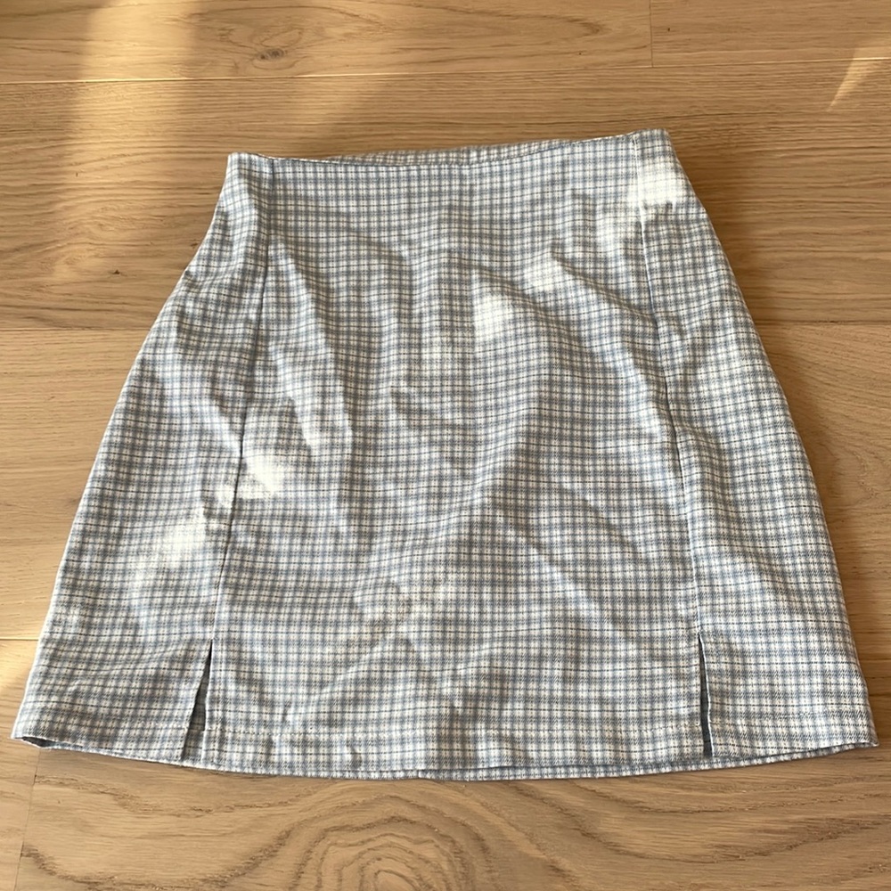 Brandy melville plaid skirt brand new never worn